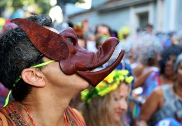 Guia Essencial: Dicas para um Carnaval Saudável e Seguro!